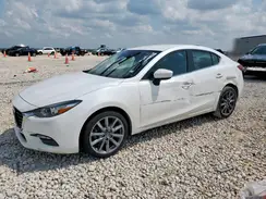 3MZBN1V35JM184141 2018 MAZDA 3