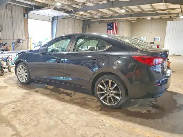 3MZBN1V35JM188125 2018 MAZDA 3 - Image 2