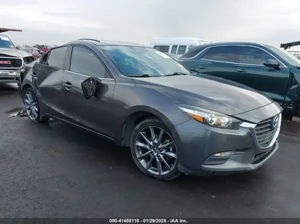 3MZBN1V35JM190165 2018 MAZDA 3 - Image 1