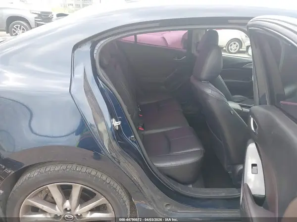 3MZBN1V35JM190487 2018 MAZDA 3 - Image 8
