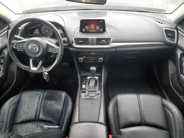 3MZBN1V35JM201388 2018 MAZDA 3 - Image 8