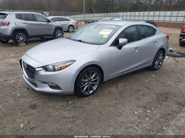 3MZBN1V35JM209877 2018 MAZDA 3 - Image 2