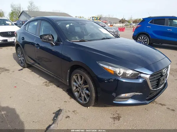 3MZBN1V35JM210771 2018 MAZDA 3 - Image 1