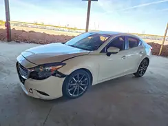 3MZBN1V35JM211922 2018 MAZDA 3