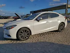 3MZBN1V35JM216697 2018 MAZDA 3