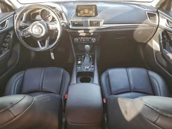 3MZBN1V35JM216697 2018 MAZDA 3 - Image 8