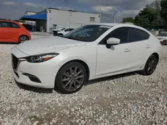 3MZBN1V35JM221821 2018 MAZDA 3