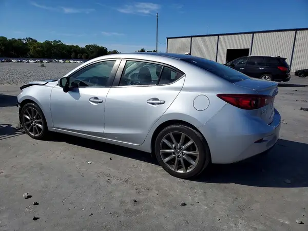 3MZBN1V35JM231989 2018 MAZDA 3 - Image 2