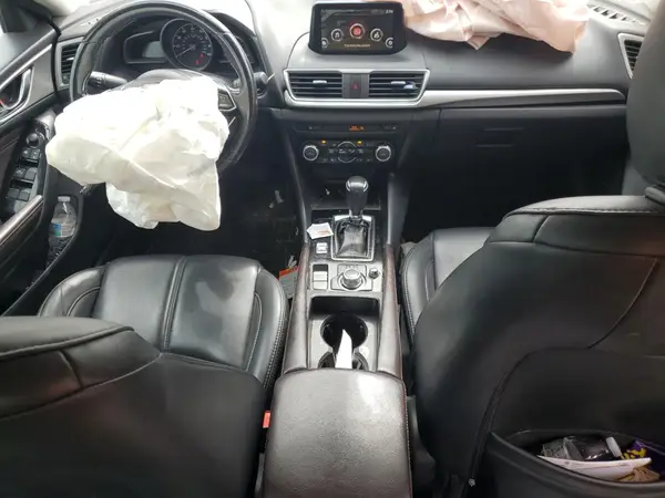 3MZBN1V35JM238585 2018 MAZDA 3 - Image 8