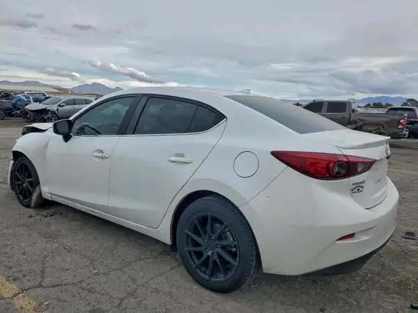 3MZBN1V35JM239672 2018 MAZDA 3 - Image 2