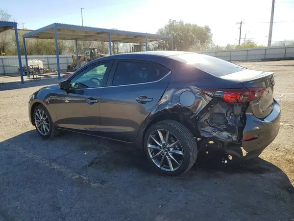 3MZBN1V35JM245858 2018 MAZDA 3 - Image 2