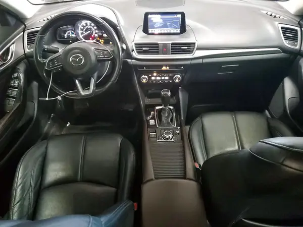 3MZBN1V35JM248212 2018 MAZDA 3 - Image 8