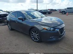 3MZBN1V35JM251594 2018 MAZDA 3