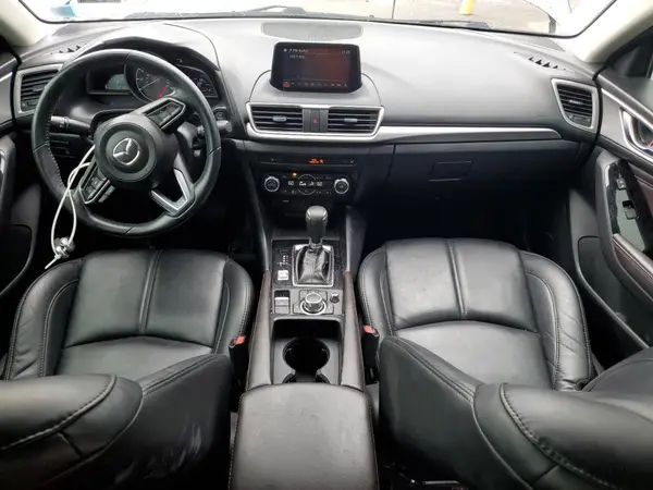3MZBN1V35JM255144 2018 MAZDA 3 - Image 8