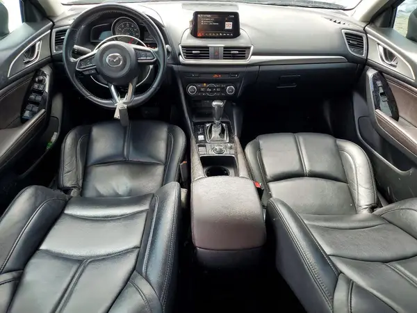 3MZBN1V35JM256102 2018 MAZDA 3 - Image 8