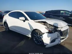 3MZBN1V35JM256407 2018 MAZDA 3