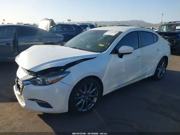3MZBN1V35JM256407 2018 MAZDA 3 - Image 2