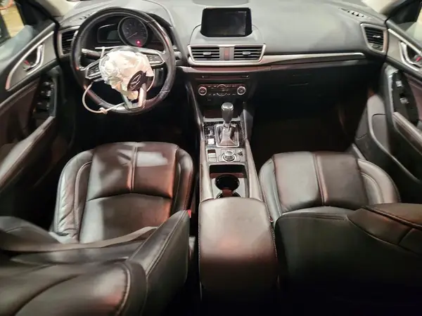3MZBN1V35JM256780 2018 MAZDA 3 - Image 8