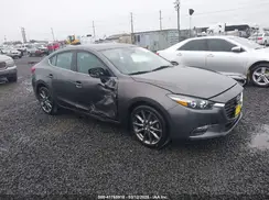 3MZBN1V35JM260571 2018 MAZDA 3