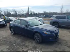 3MZBN1V35JM266046 2018 MAZDA 3