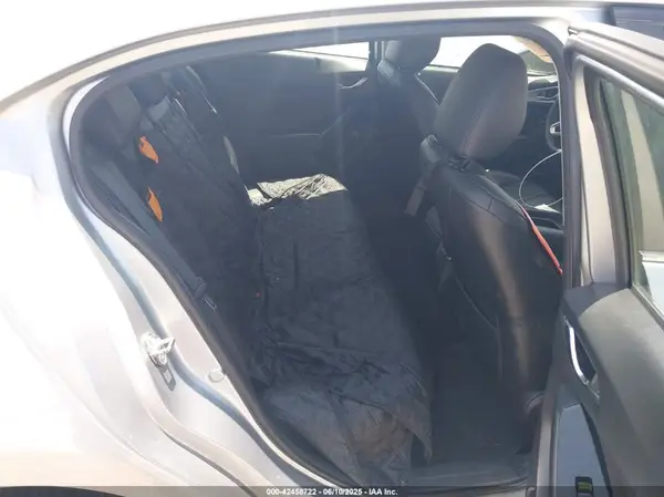 3MZBN1V35JM272638 2018 MAZDA 3 - Image 8