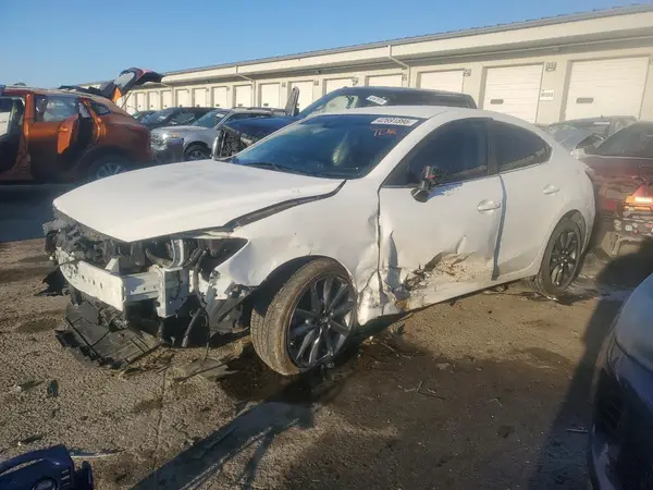 3MZBN1V36JM175870 2018 MAZDA 3 - Image 1