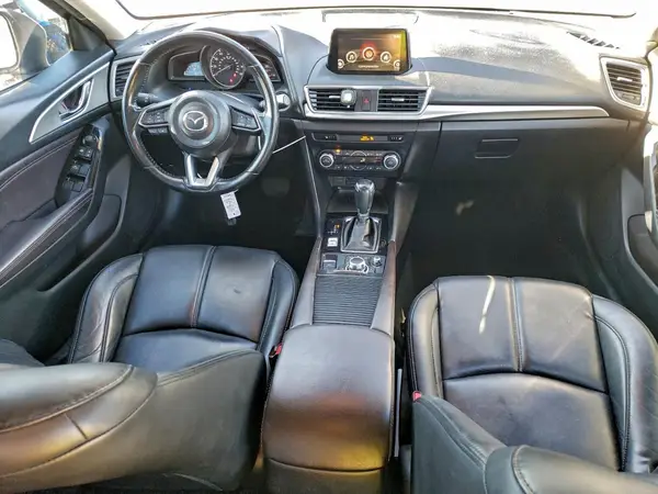3MZBN1V36JM184262 2018 MAZDA 3 - Image 8