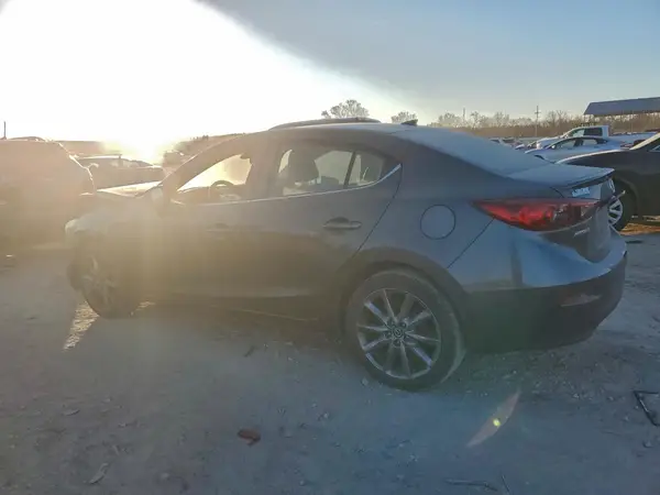 3MZBN1V36JM185394 2018 MAZDA 3 - Image 2