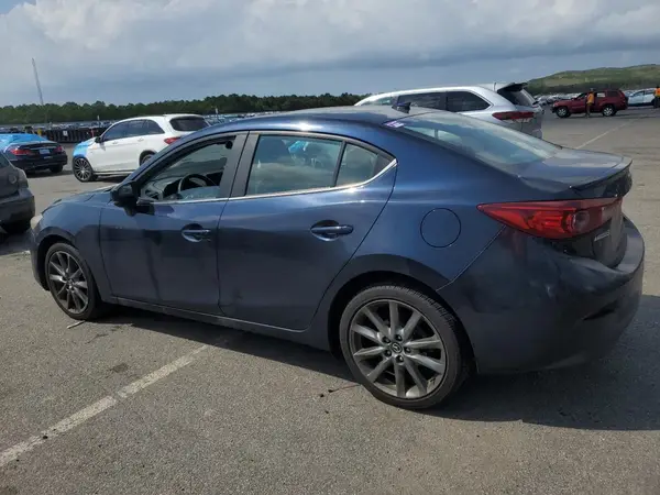 3MZBN1V36JM188232 2018 MAZDA 3 - Image 2