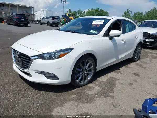 3MZBN1V36JM188392 2018 MAZDA 3 - Image 2