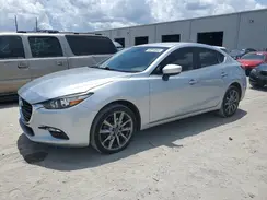 3MZBN1V36JM197805 2018 MAZDA 3