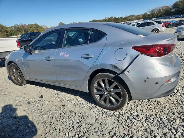 3MZBN1V36JM198808 2018 MAZDA 3 - Image 2