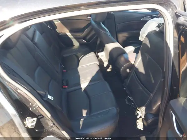 3MZBN1V36JM203151 2018 MAZDA 3 - Image 8