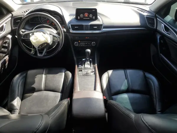 3MZBN1V36JM203358 2018 MAZDA 3 - Image 8