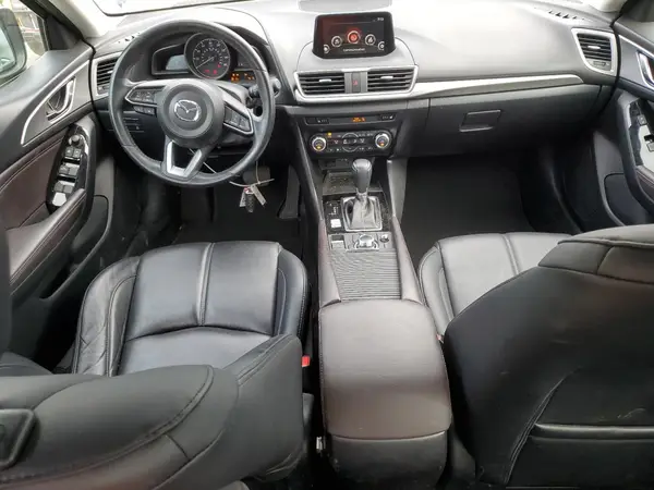 3MZBN1V36JM210990 2018 MAZDA 3 - Image 8
