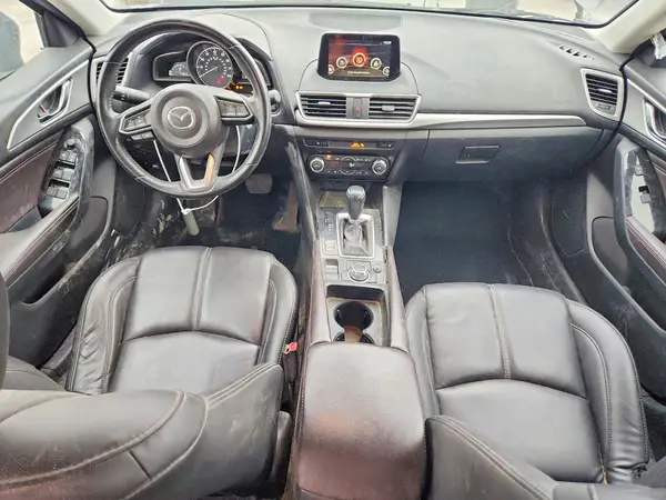 3MZBN1V36JM212030 2018 MAZDA 3 - Image 8