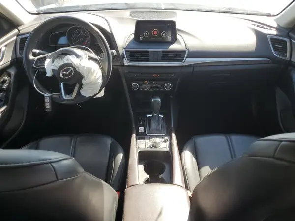 3MZBN1V36JM212822 2018 MAZDA 3 - Image 8