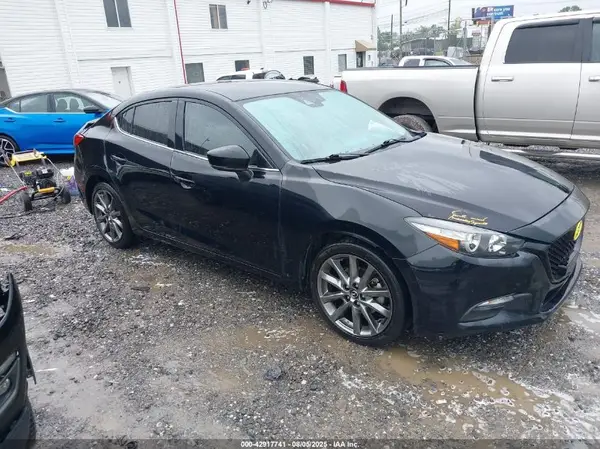 3MZBN1V36JM216790 2018 MAZDA 3