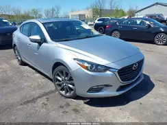 3MZBN1V36JM217082 2018 MAZDA 3