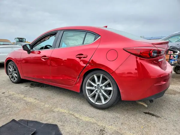 3MZBN1V36JM217907 2018 MAZDA 3 - Image 2