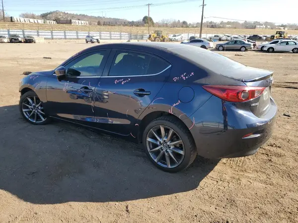 3MZBN1V36JM218264 2018 MAZDA 3 - Image 2
