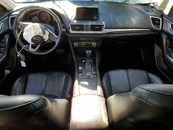 3MZBN1V36JM220869 2018 MAZDA 3 - Image 8