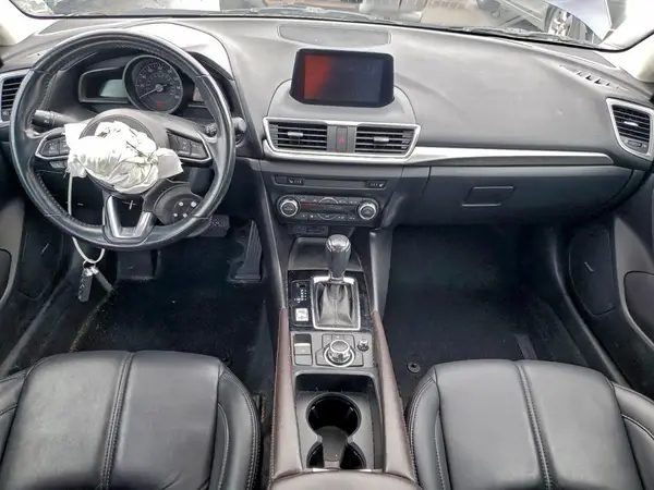 3MZBN1V36JM226543 2018 MAZDA 3 - Image 8