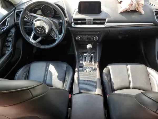 3MZBN1V36JM242547 2018 MAZDA 3 - Image 8