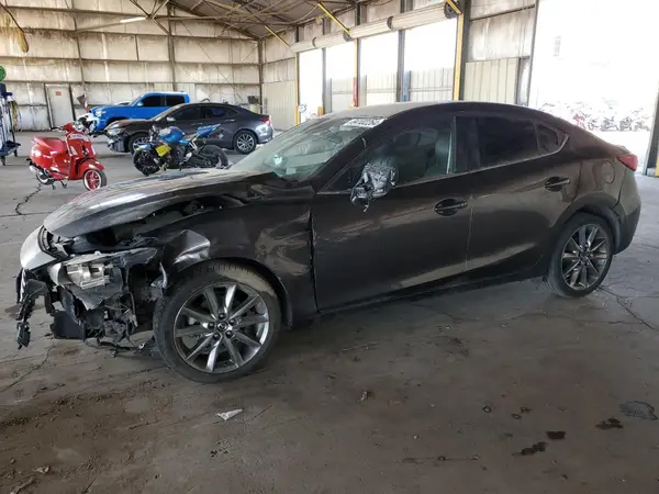 3MZBN1V36JM246517 2018 MAZDA 3 - Image 1