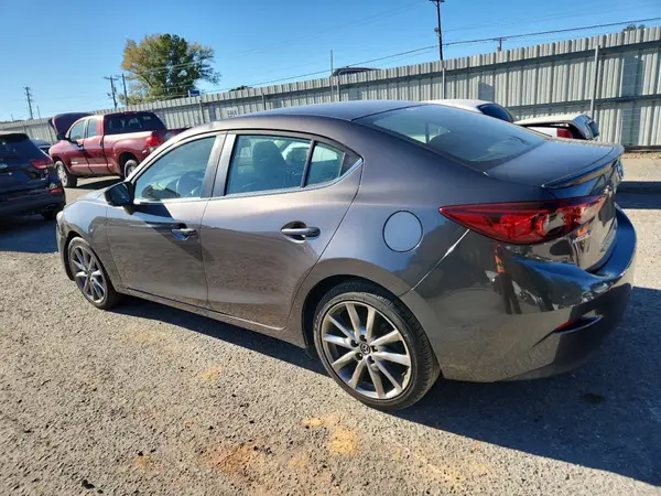 3MZBN1V36JM246646 2018 MAZDA 3 - Image 2