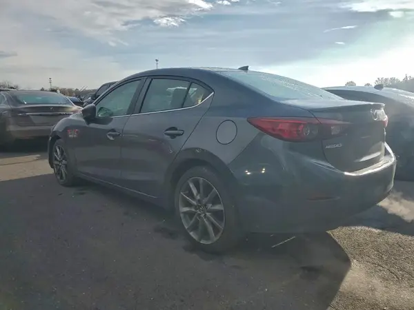 3MZBN1V36JM248400 2018 MAZDA 3 - Image 2