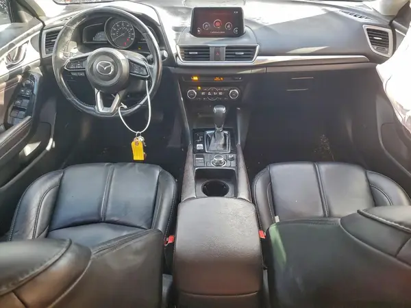 3MZBN1V36JM248400 2018 MAZDA 3 - Image 8