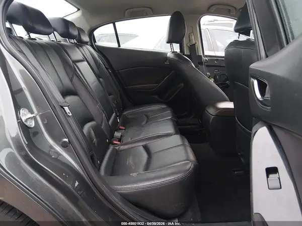 3MZBN1V36JM252432 2018 MAZDA 3 - Image 8