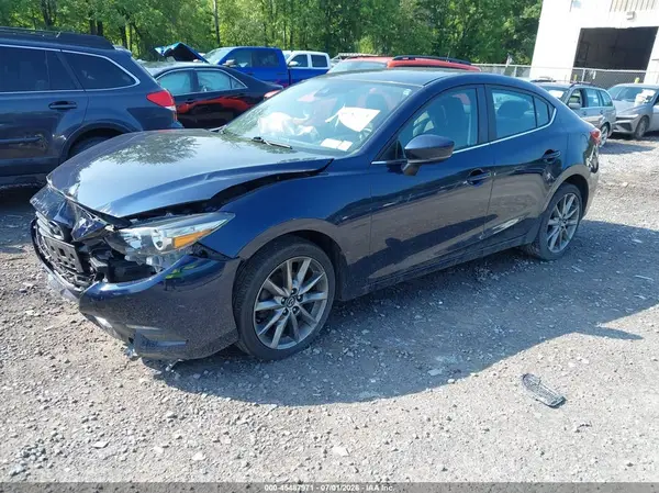 3MZBN1V36JM265519 2018 MAZDA 3 - Image 2